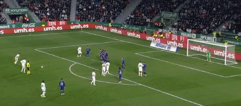 复出有望？老鹰队记：特雷·杨在赛前热身中进行投篮训练