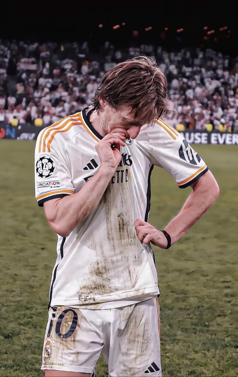 欧冠战报：艾尔尤努西、阿乔里破门，哥本哈根3-2绝杀黄潜